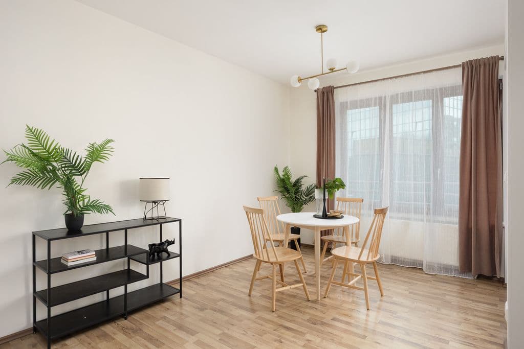 Modern 3-room apartment in prestigious Muranów – 2