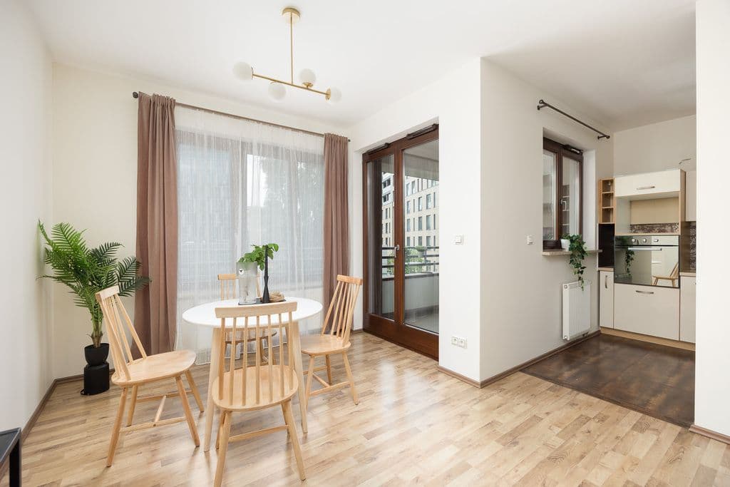 Modern 3-room apartment in prestigious Muranów – 3