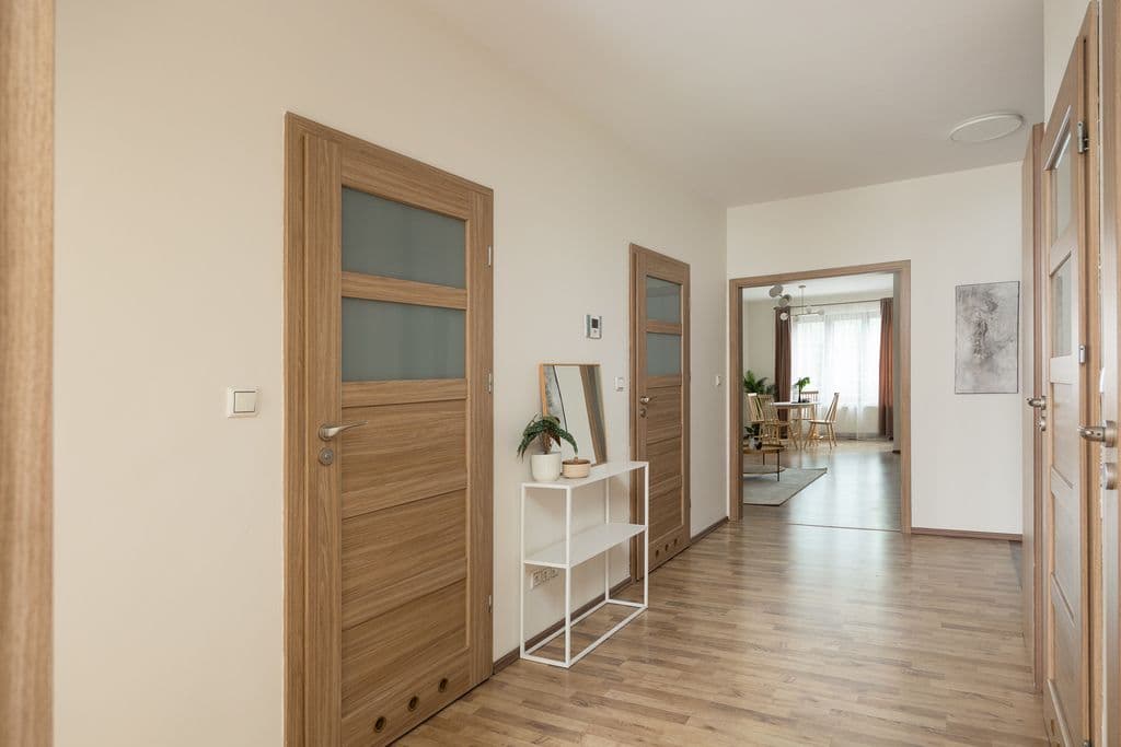 Modern 3-room apartment in prestigious Muranów – 9