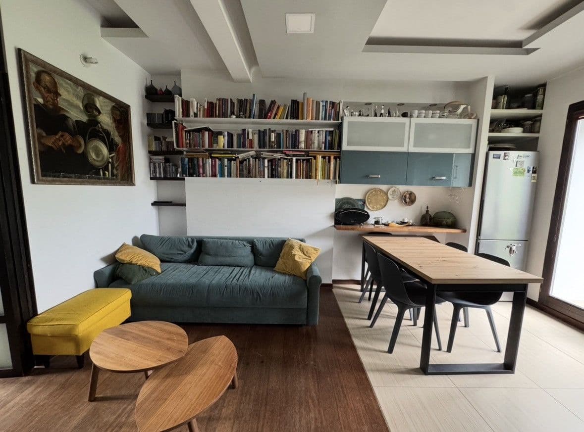 3-bedroom apartment in desirable Stary Mokotów – 1