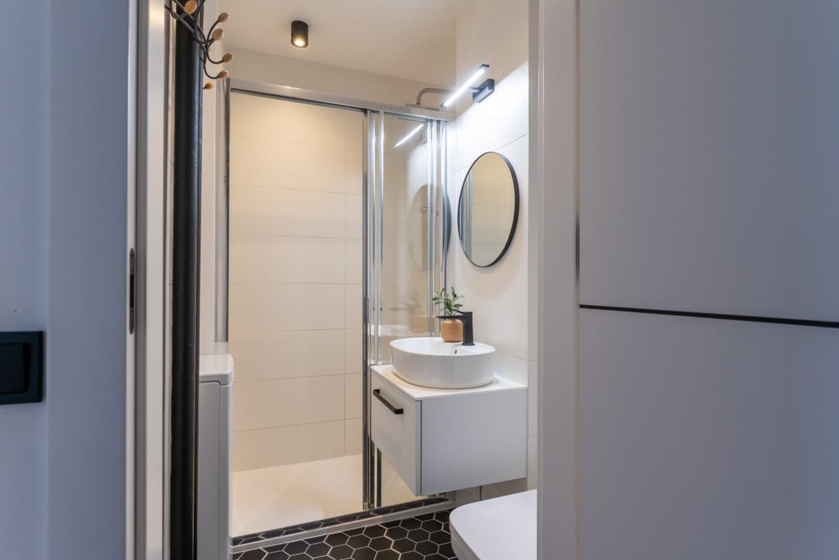 1-bedroom apartment with balcony in city center – 10