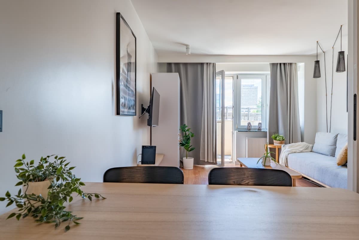 1-bedroom apartment with balcony in city center – 5