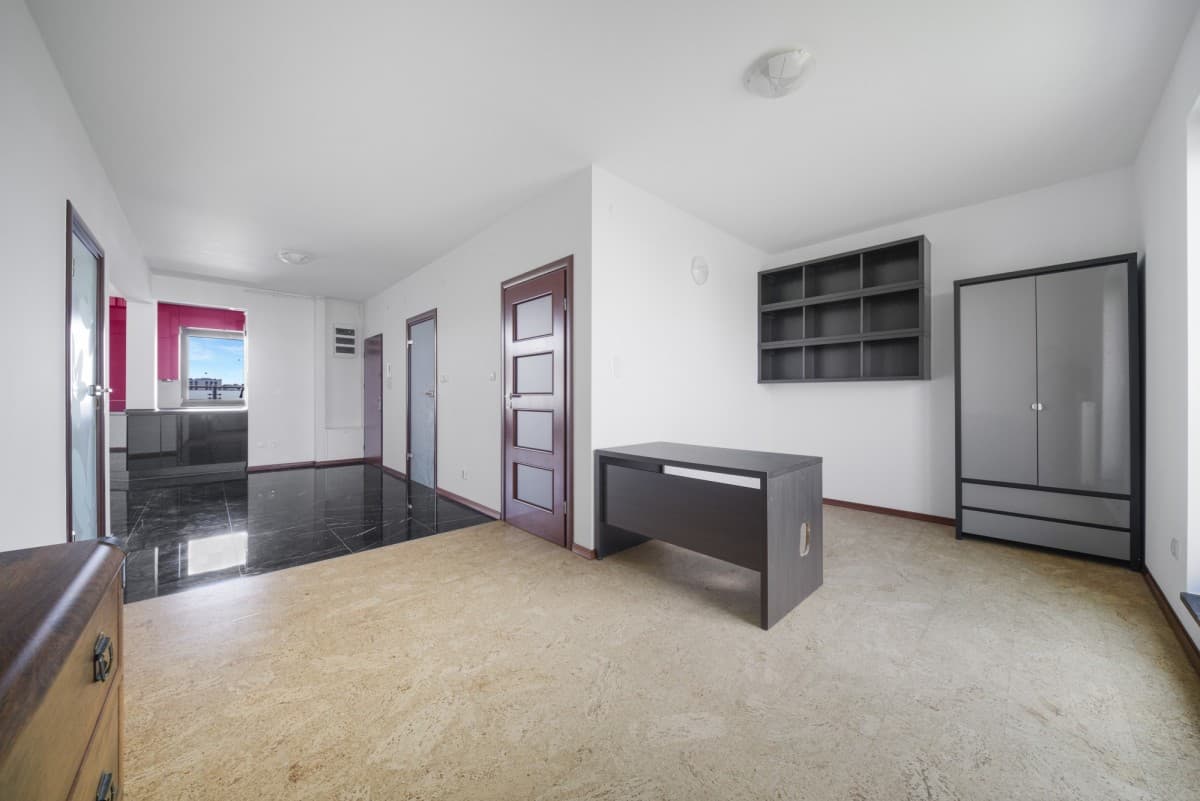 Spacious 190 m² apartment with garden terrace – 18