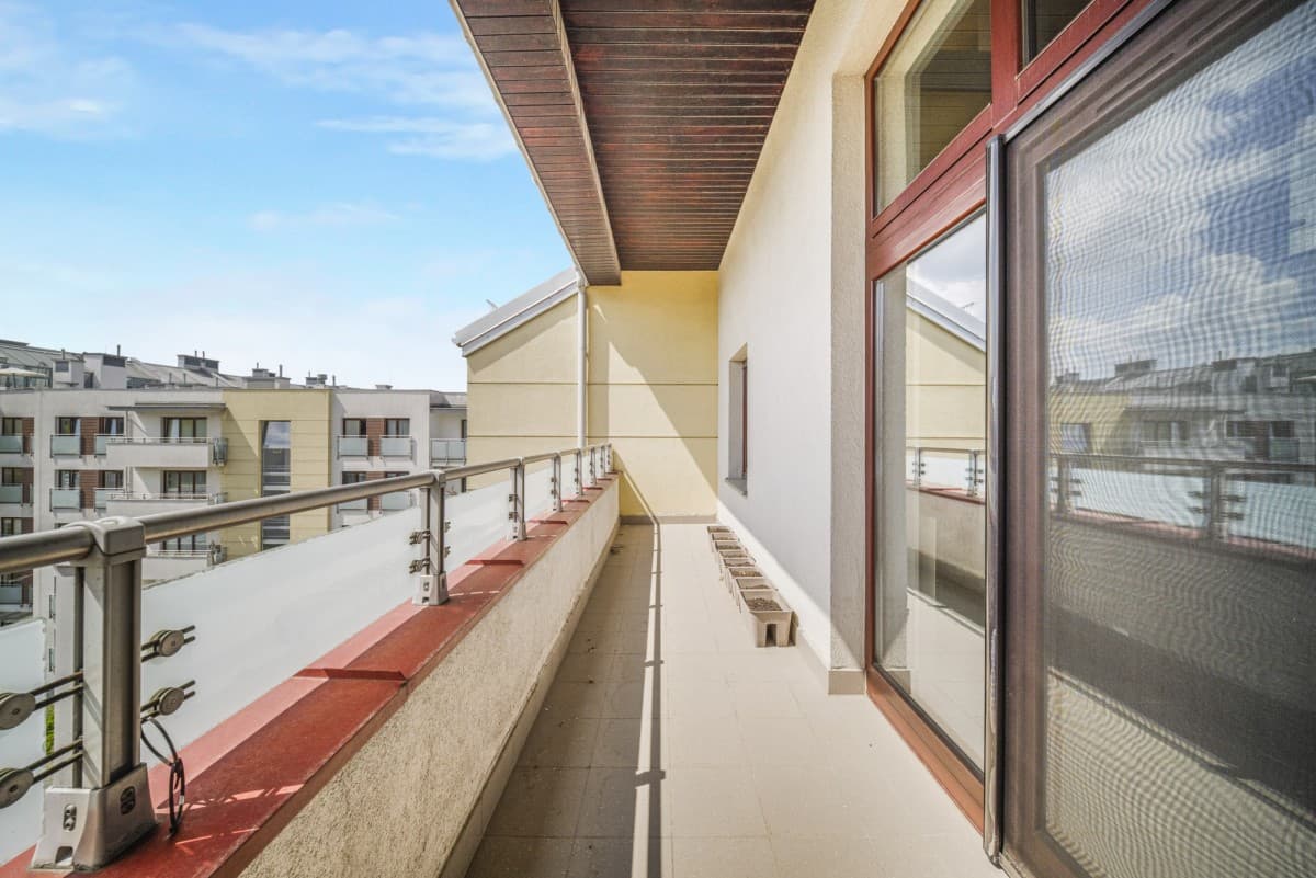 Spacious 190 m² apartment with garden terrace – 14