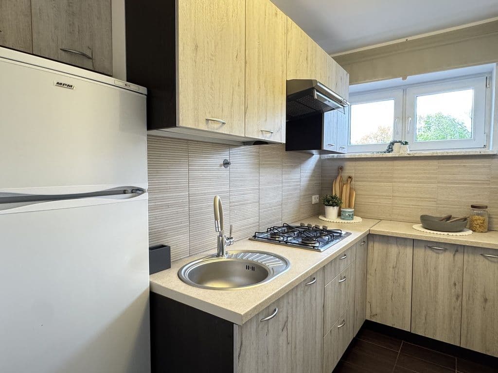 Stylish renovated apartment in prestigious Saska Kępa – 5