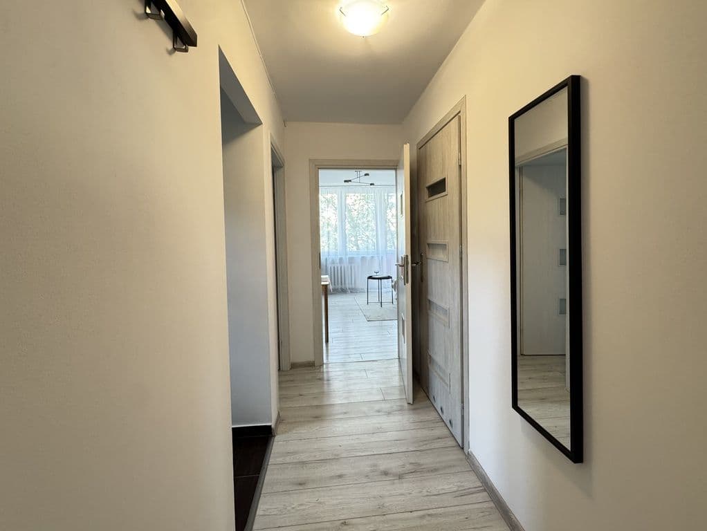 Stylish renovated apartment in prestigious Saska Kępa – 8