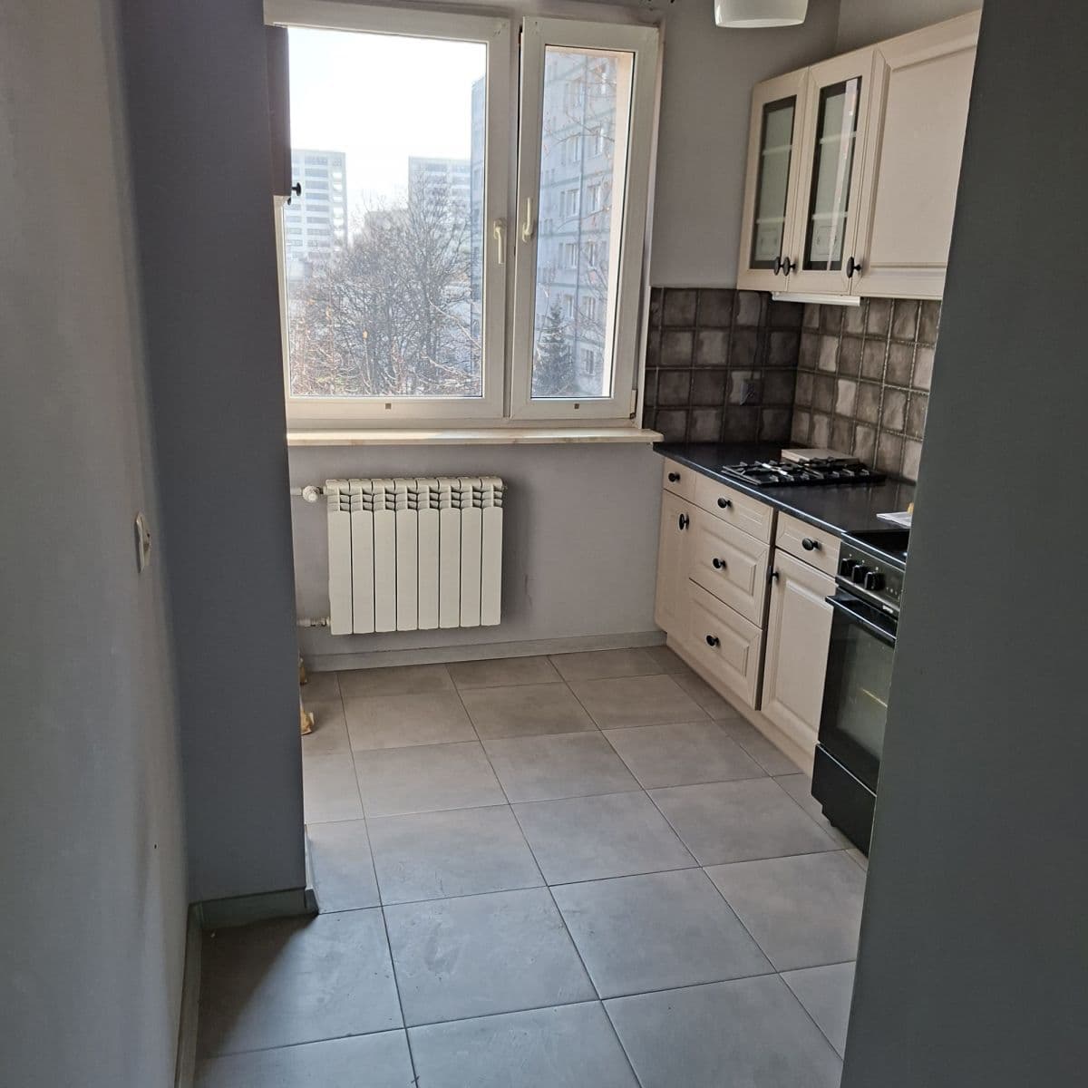 Affordable 1-bedroom flat ready for renovation – 5