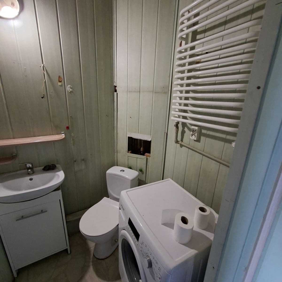 Affordable 1-bedroom flat ready for renovation – 10