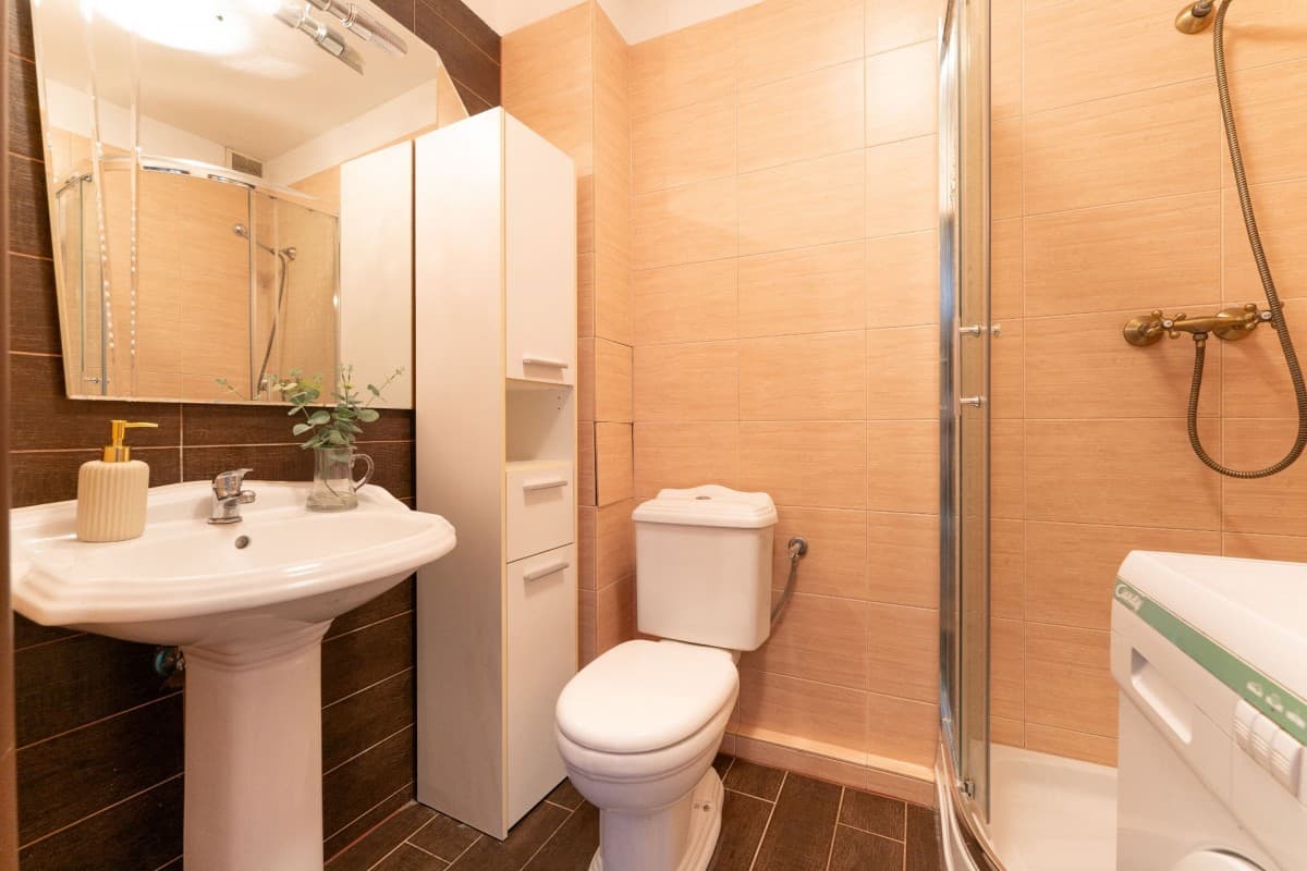 Charming apartment in historic Warsaw's Old Town – 9