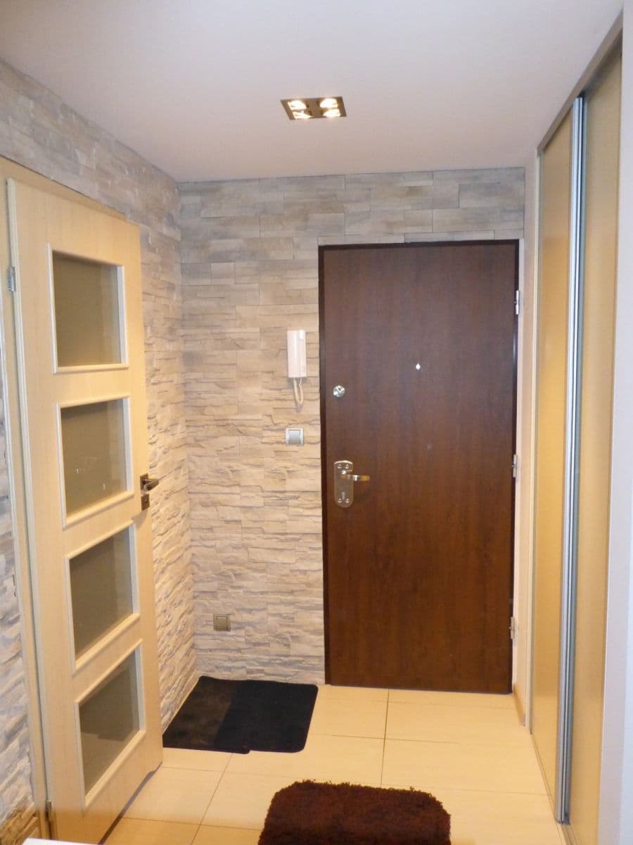 Stylish 3-room apartment near Łazienki Królewskie – 11