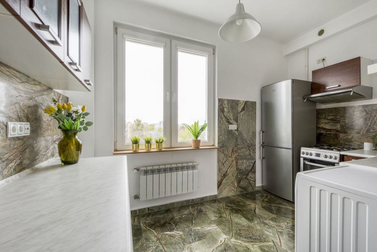 Spacious two-bedroom apartment near Młynów Metro – 9