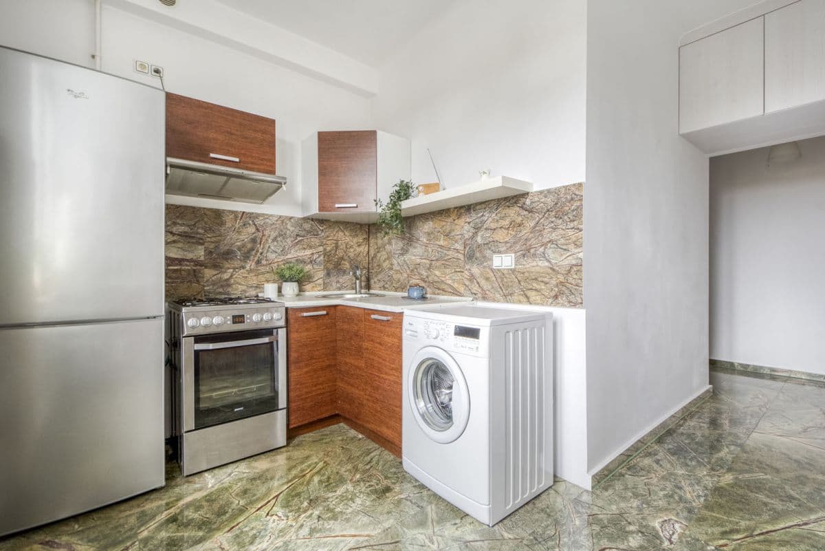 Spacious two-bedroom apartment near Młynów Metro – 10