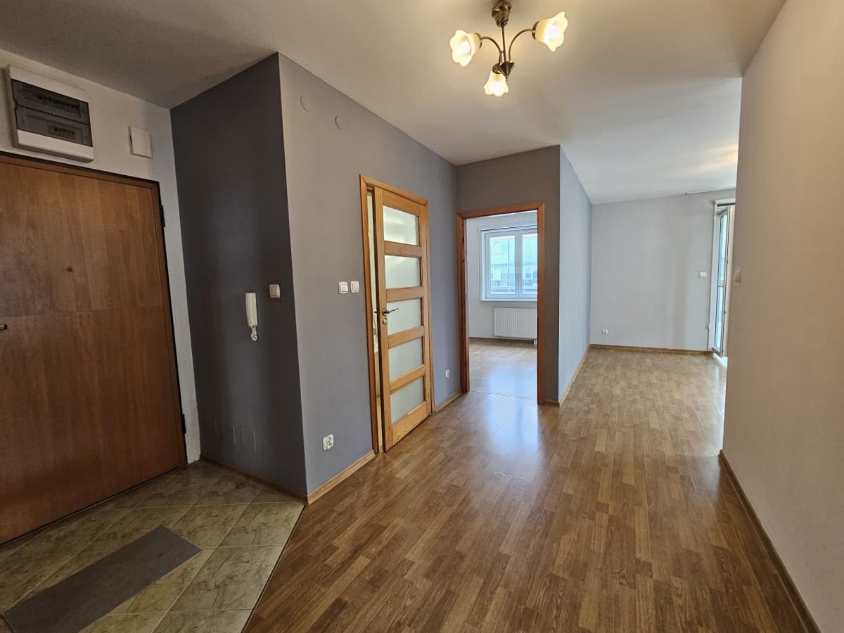 Spacious apartment 5 min from Bródno Metro – 9