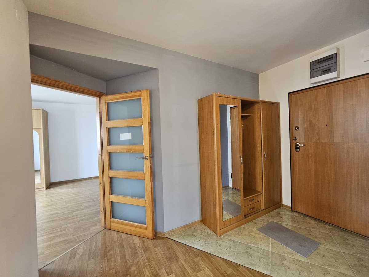 Spacious apartment 5 min from Bródno Metro – 10