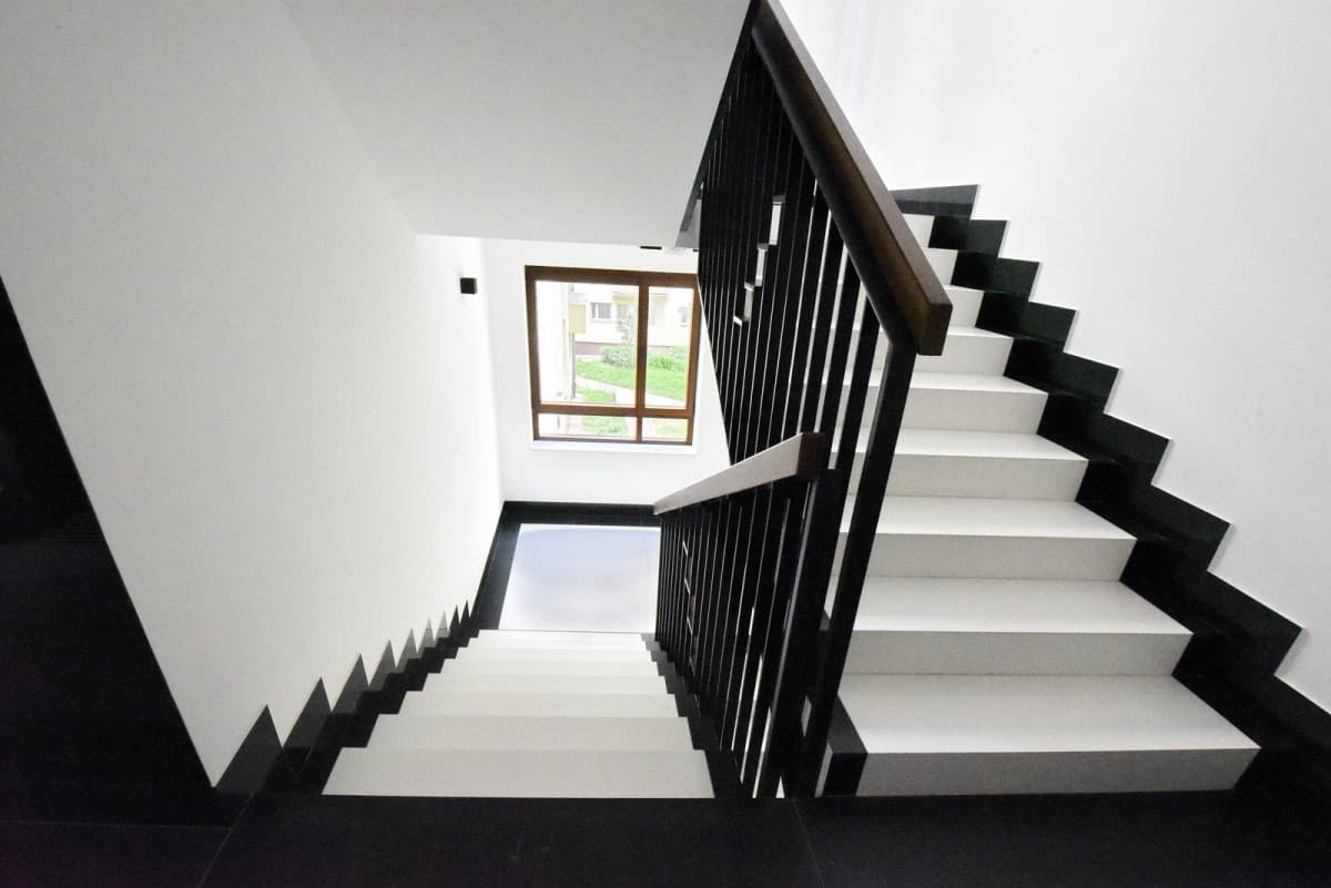 Luxury semi-detached flat with parking in central Warsaw – 12