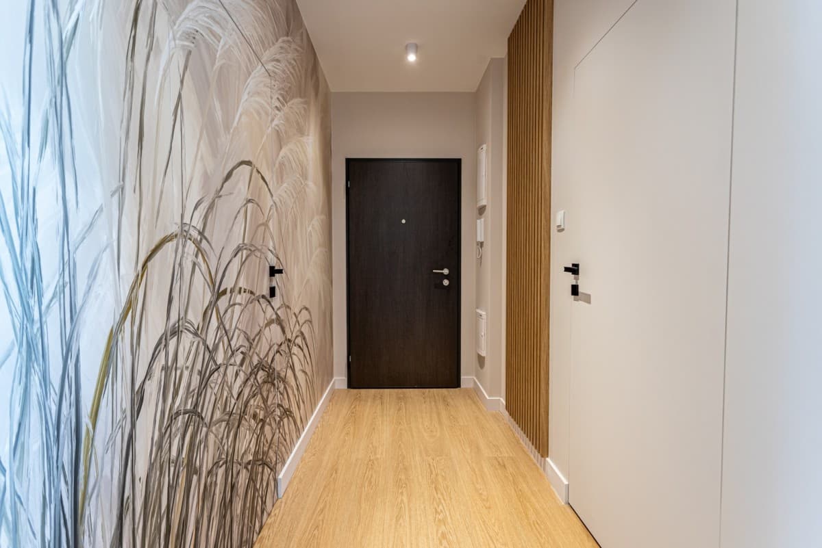 Newly finished 3-room apartment with green views – 12