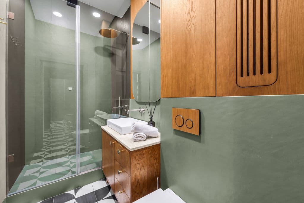 Unique designer apartment in Warsaw's city center – 16