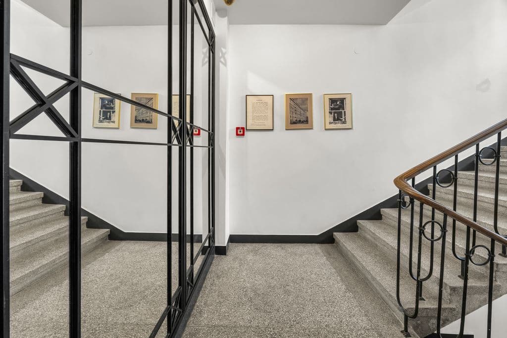 Unique designer apartment in Warsaw's city center – 19