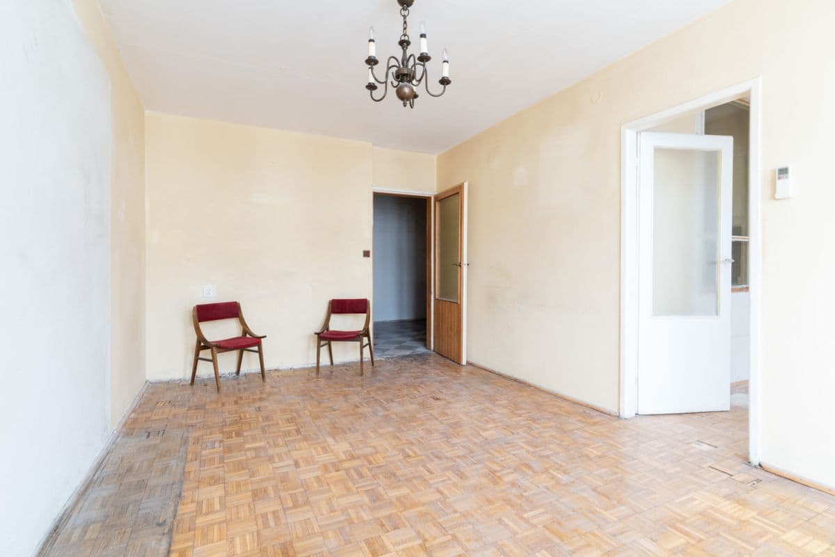 Functional apartment in prestigious location, 10 min to center – 9