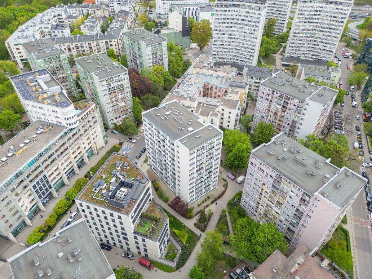 Functional apartment in prestigious location, 10 min to center – 18