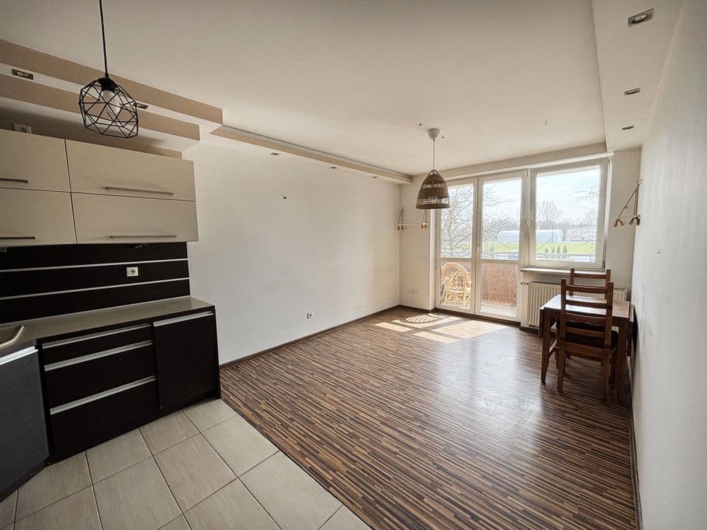 Functional 2-room apartment with balcony in Piaseczno – 4