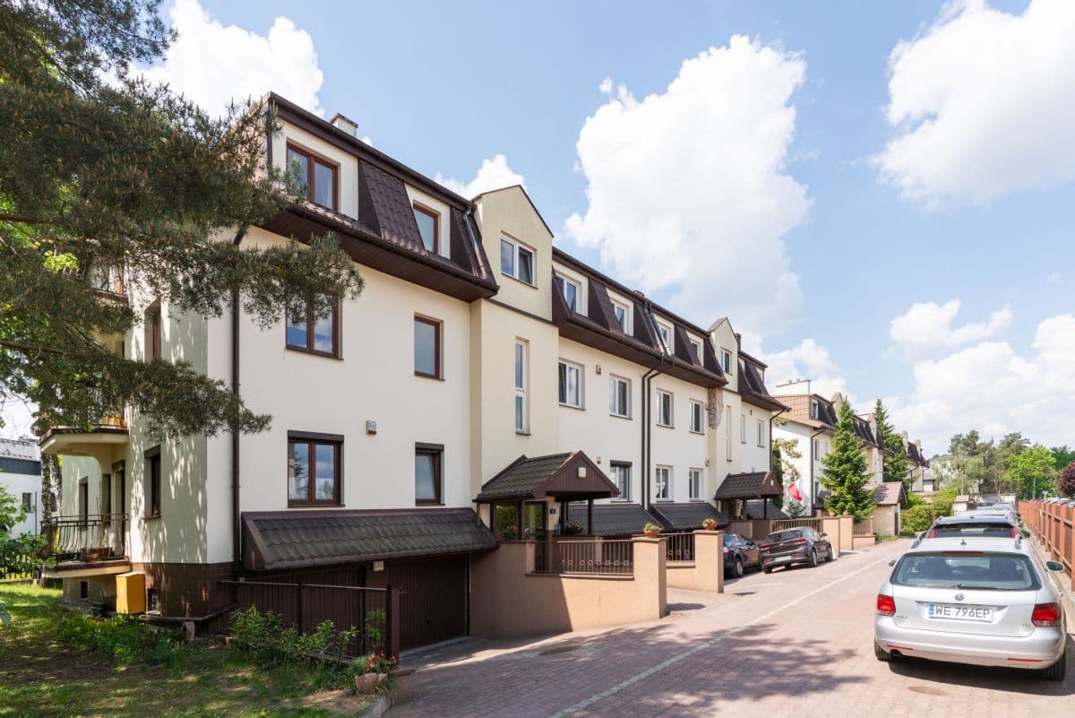 Spacious 3-room apartment near Młociński Forest – 12