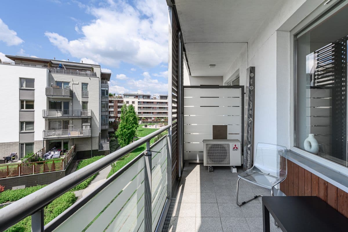 Spacious 3-room apartment in prestigious Wilanów – 7