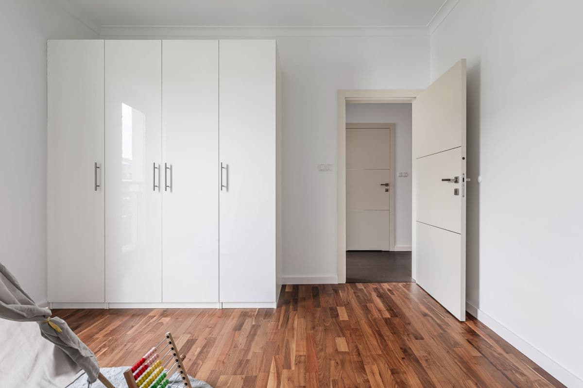 Spacious 3-room apartment in prestigious Wilanów – 12