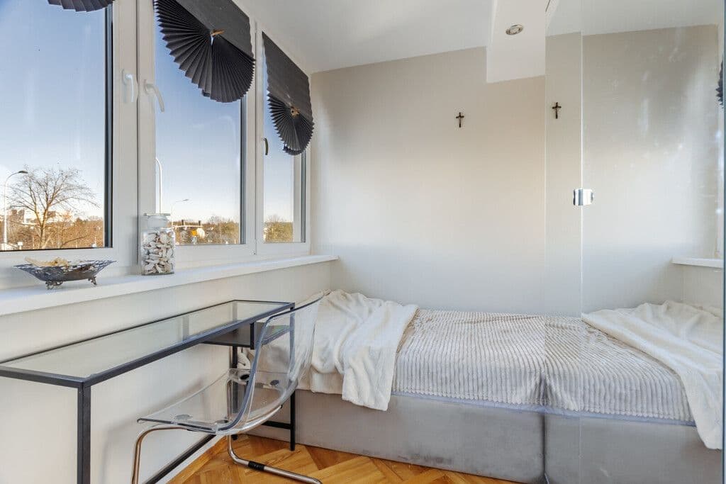 Cozy 4-room apartment with balcony in Białołęka – 10
