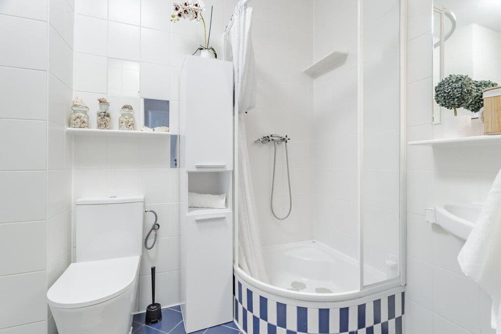 Cozy 4-room apartment with balcony in Białołęka – 12
