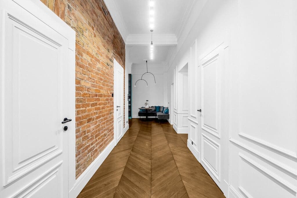 Spacious 4-room apartment in historic Warsaw – 5