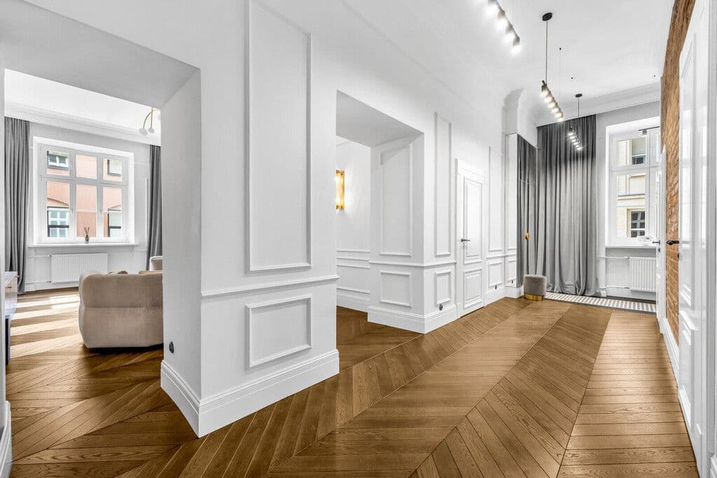 Spacious 4-room apartment in historic Warsaw – 10