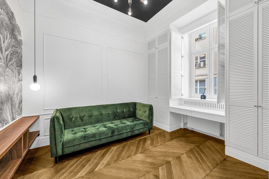 Spacious 4-room apartment in historic Warsaw – 17
