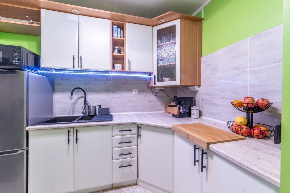 Sunny 2-room apartment near Bródno Metro – 2
