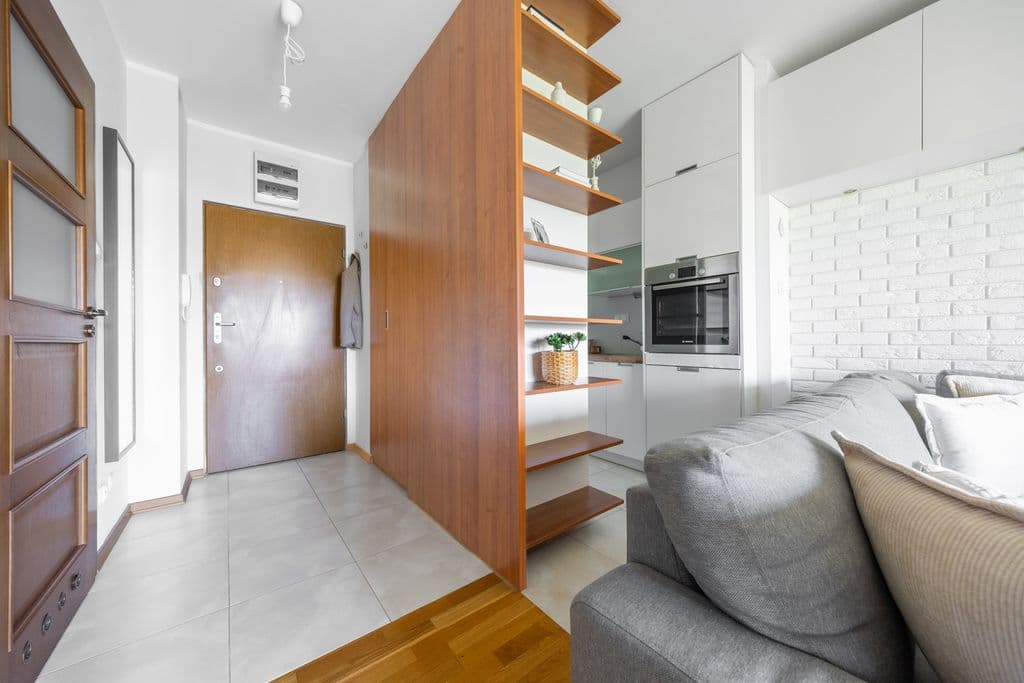 Quiet apartment with green views near Metro Młociny – 3