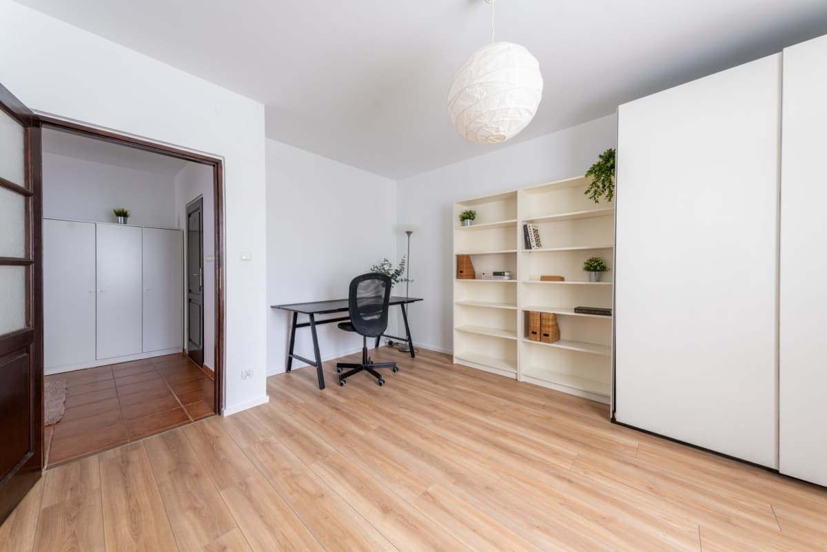 Spacious apartment near Park Bródnowski and metro – 13