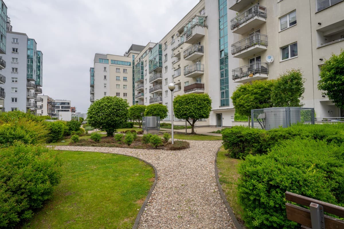 Spacious apartment near Park Bródnowski and metro – 1