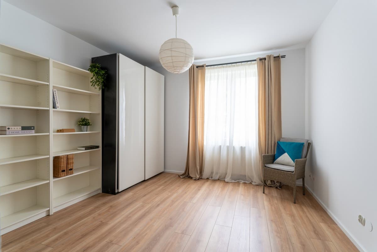 Spacious apartment near Park Bródnowski and metro – 11