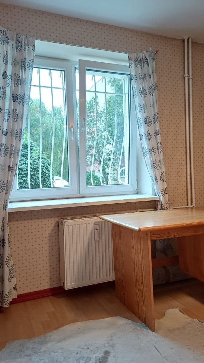 Spacious ground-floor apartment in Włochy, Warsaw – 14