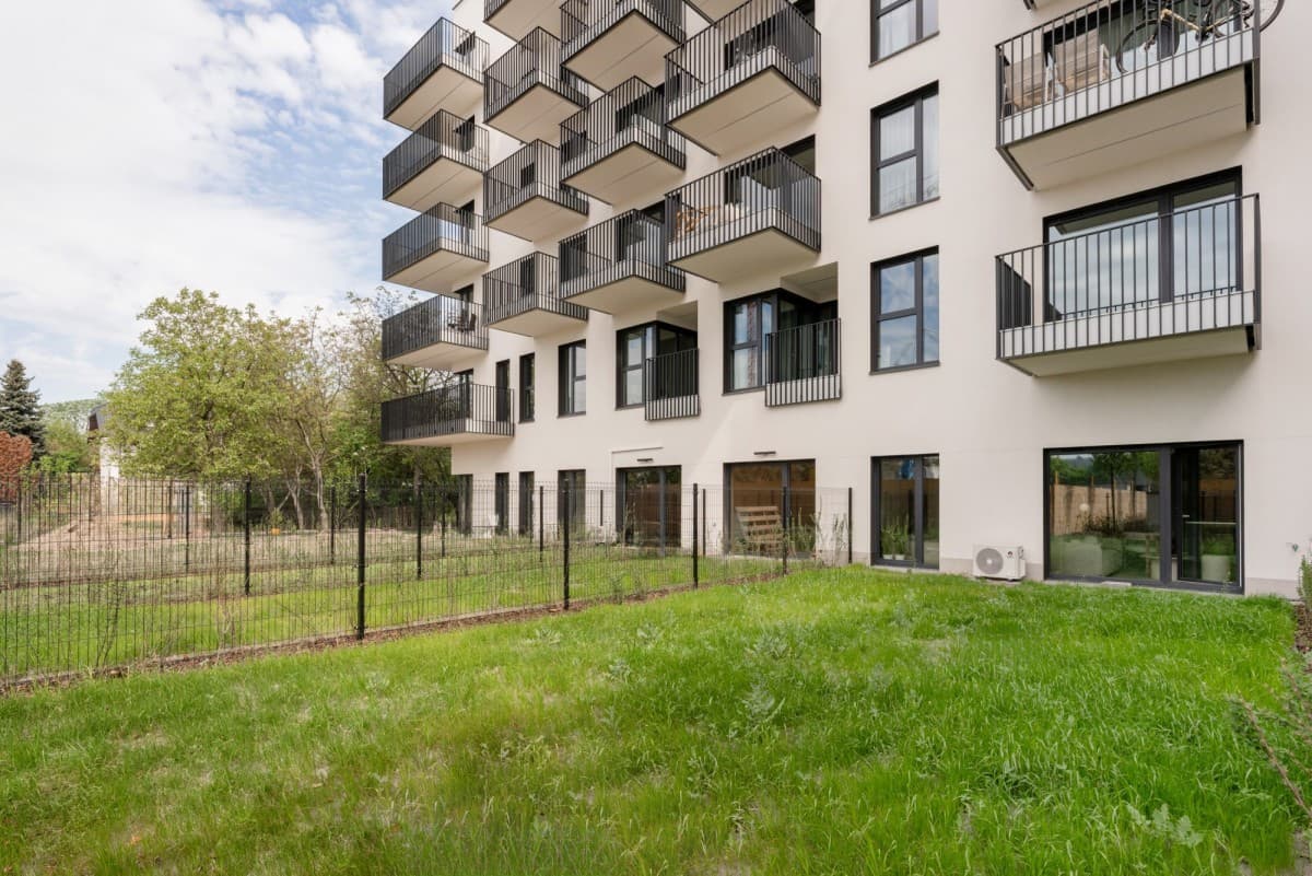New premium apartment with 100 m² garden – 11
