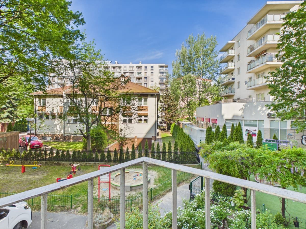 Bright, fully renovated apartment near metro – 12