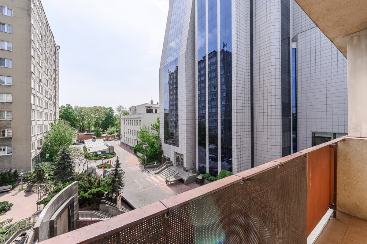Dual independent apartments near city center – 9