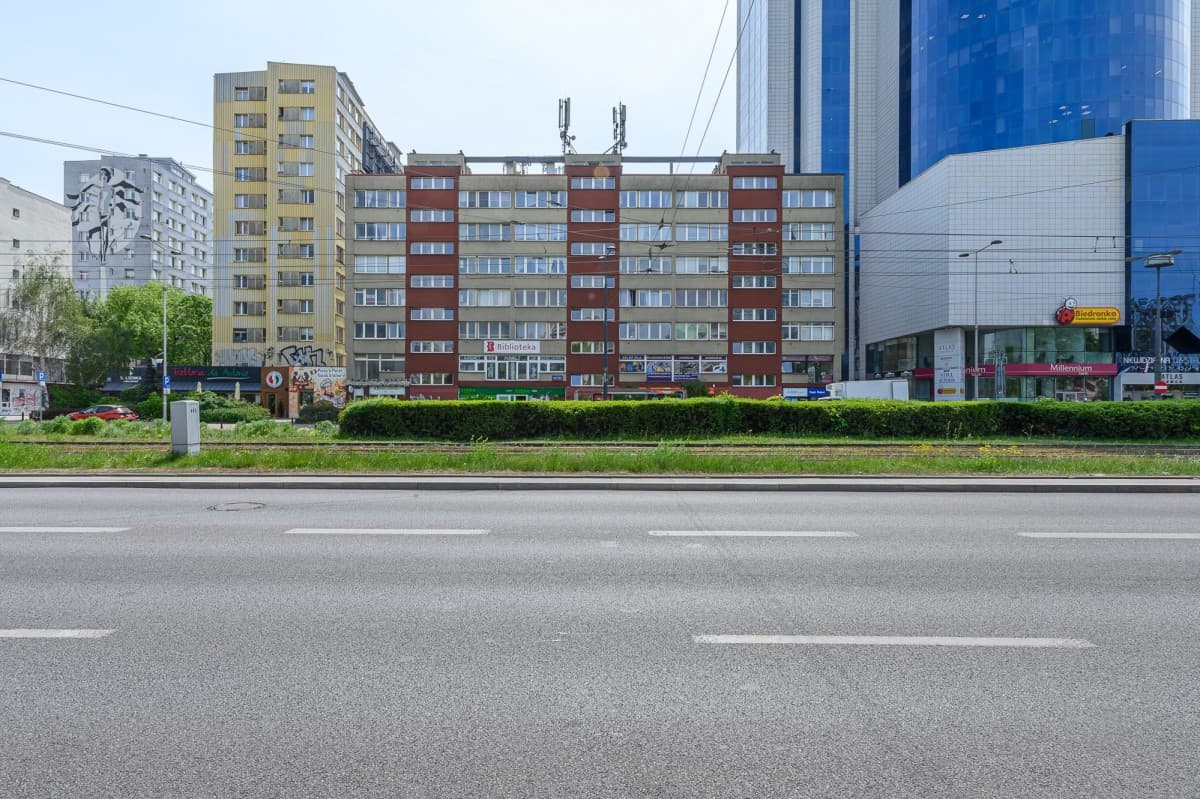 Dual independent apartments near city center – 19