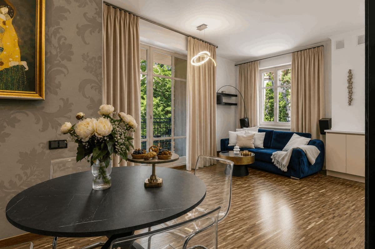Stylowe 2-pokojowe mieszkanie z dużym balkonem w Wawrze – 9