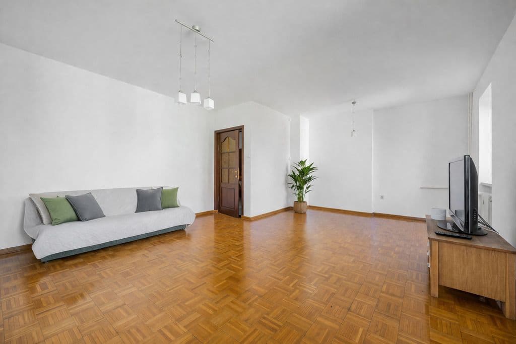 Bright corner apartment in a peaceful area – 2