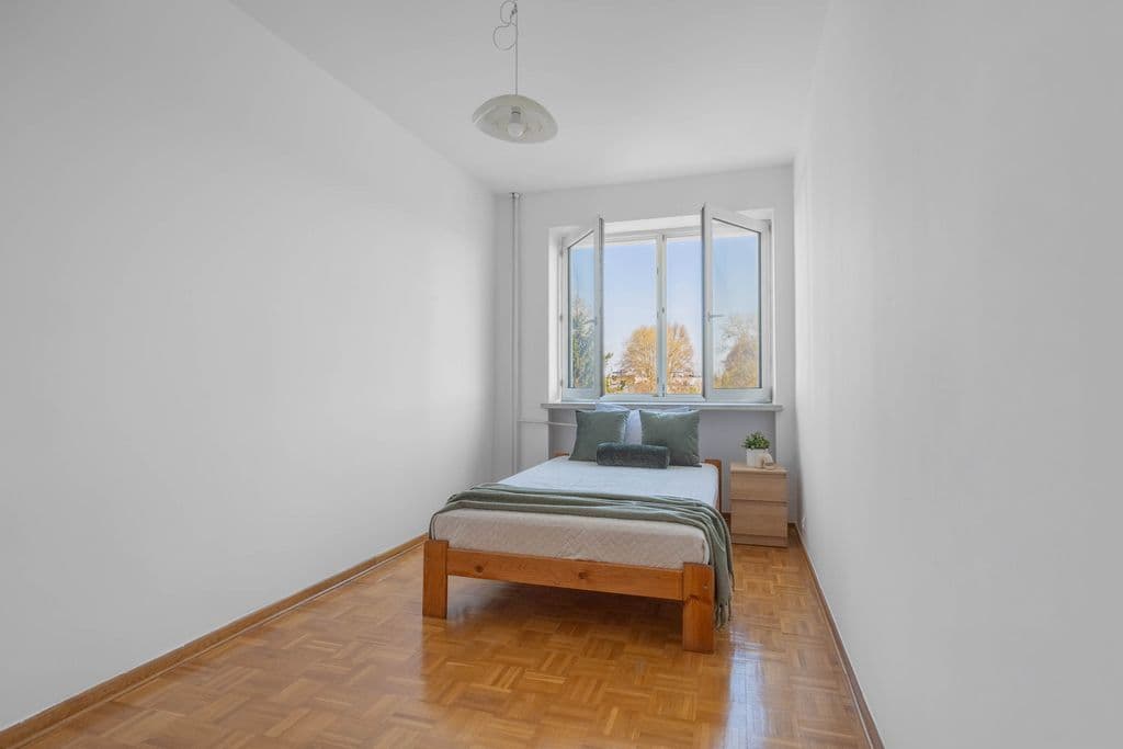 Bright corner apartment in a peaceful area – 7