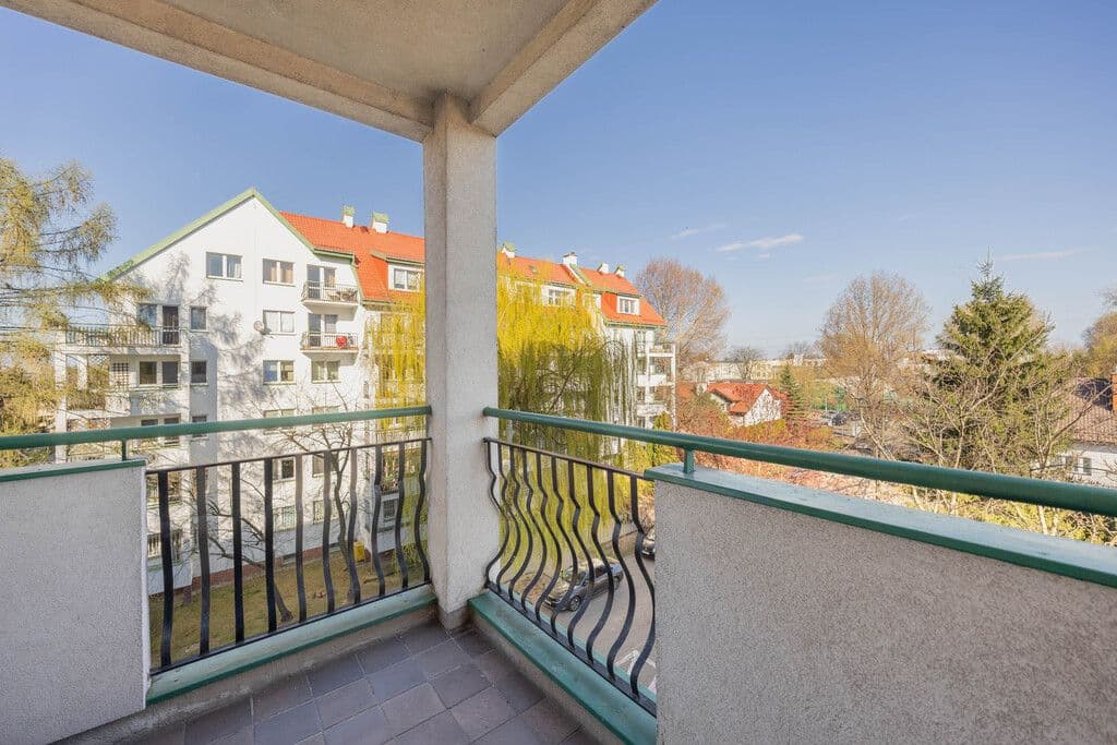 Bright corner apartment in a peaceful area – 12
