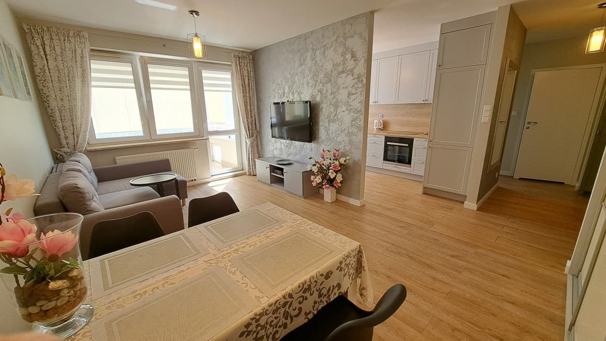 Sunny two-room apartment in new building – 2