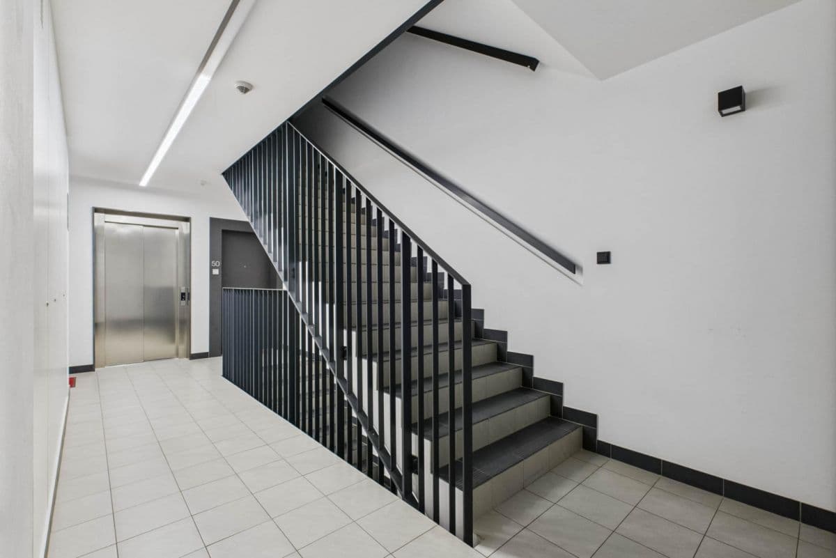 Nowoczesny apartament z pełnym wyposażeniem w Wola Libre – 13