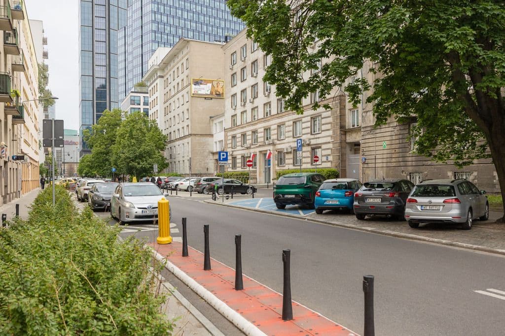 Unikalny lokal biurowy w historycznym Domu Kolejowym – 10